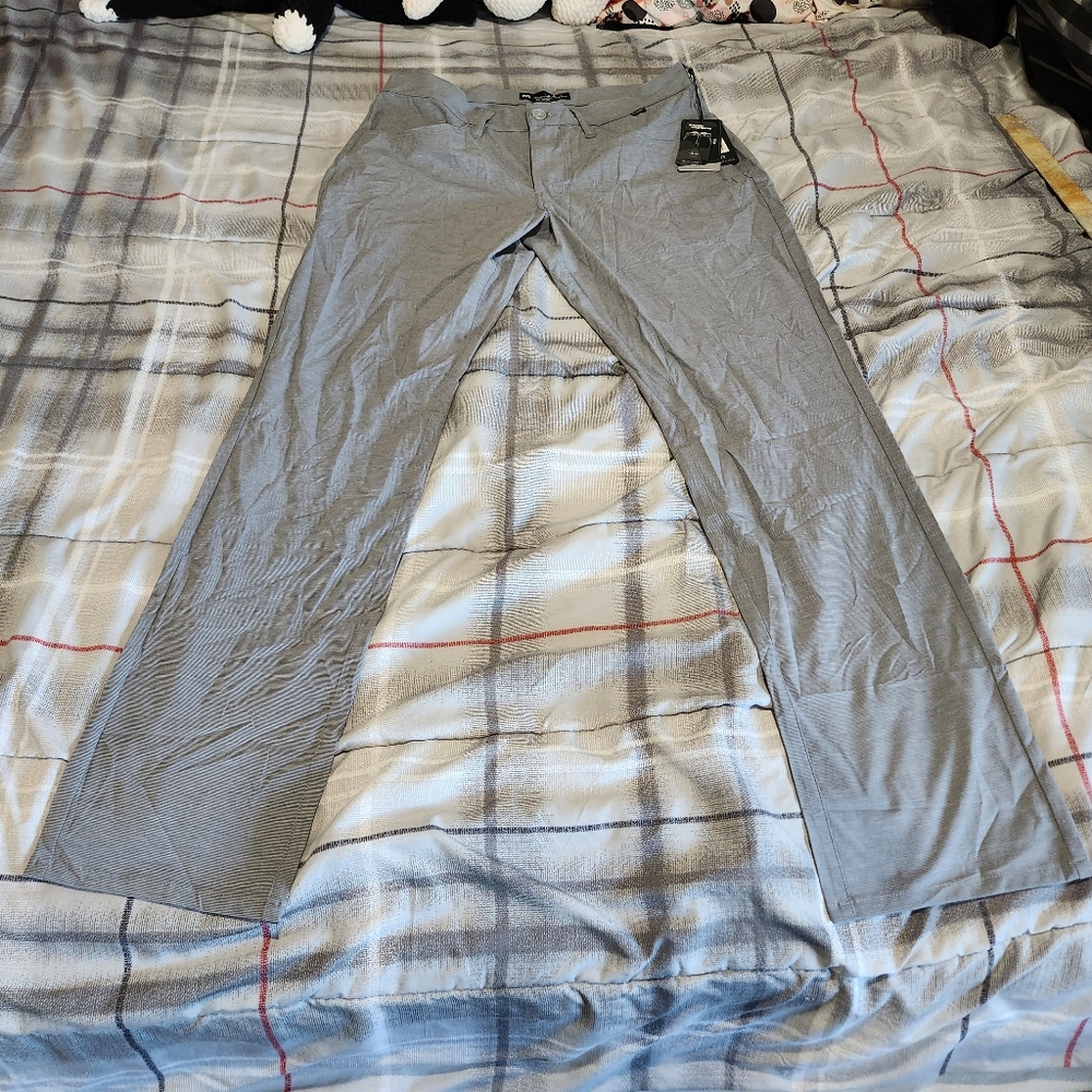 Nwt Travis Mathew men's pants size 32